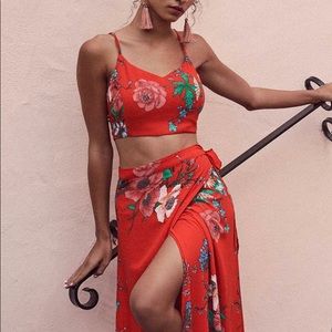 NWT Lulus M Bloom w/ a View Red 2 piece Maxi Dress